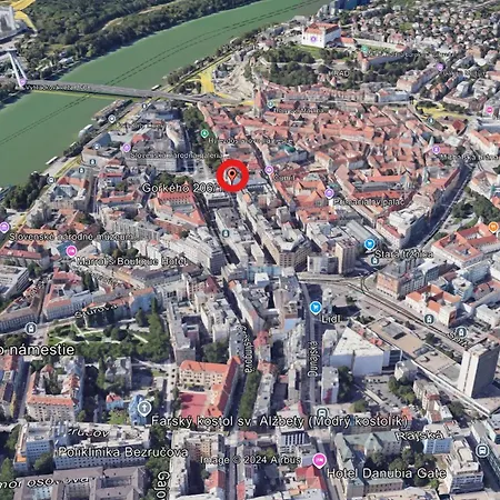 Modern In Historic Center Old Town Apartment